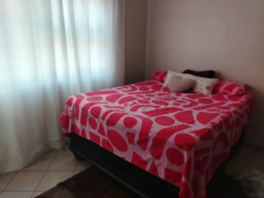 2 Bedroom Property for Sale in Waterval East North West